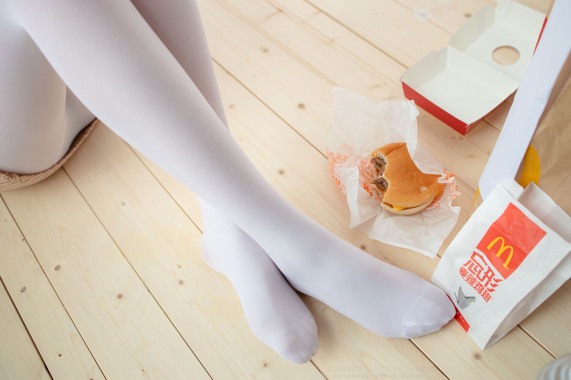 丝袜美腿预览图