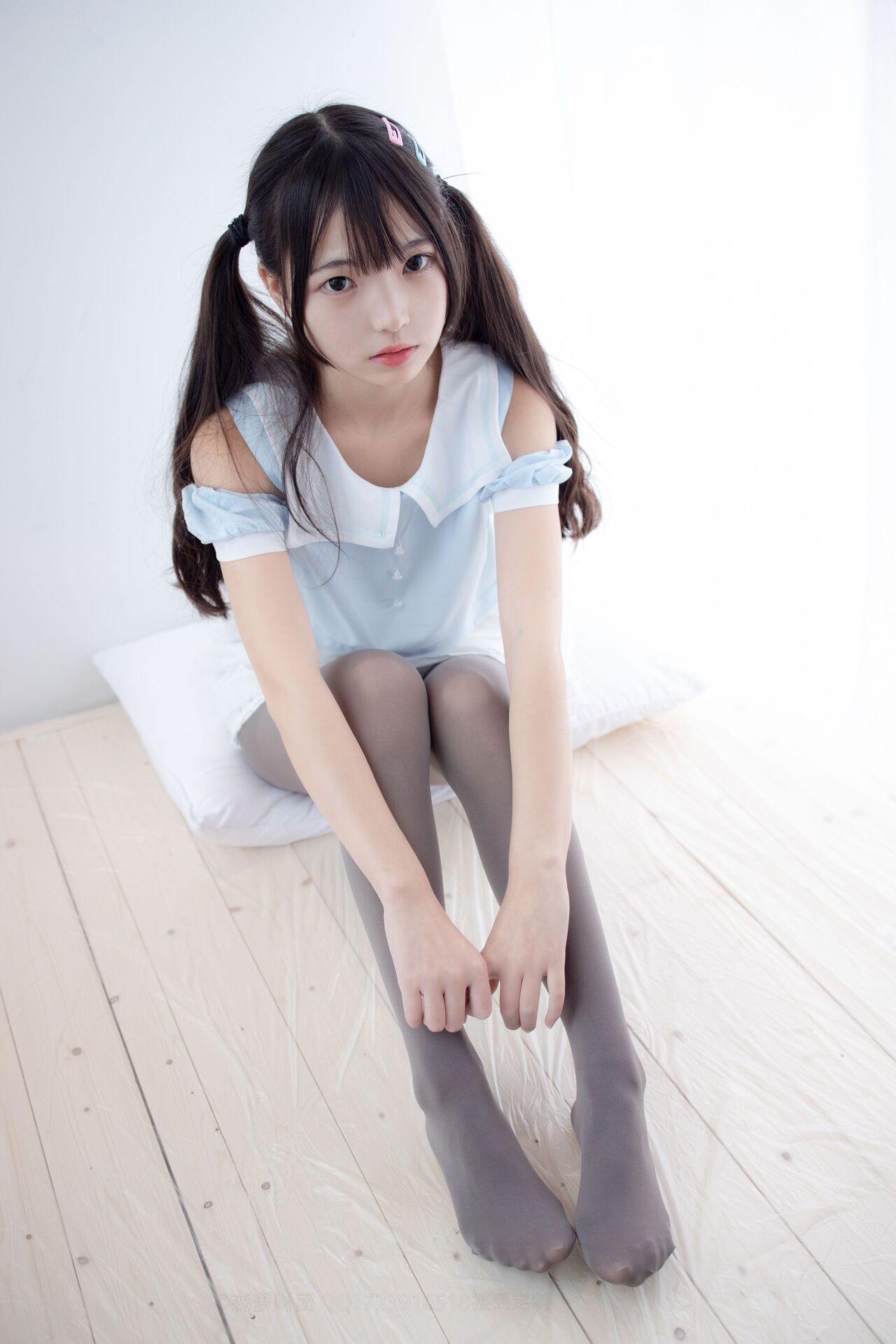 丝袜美腿预览图