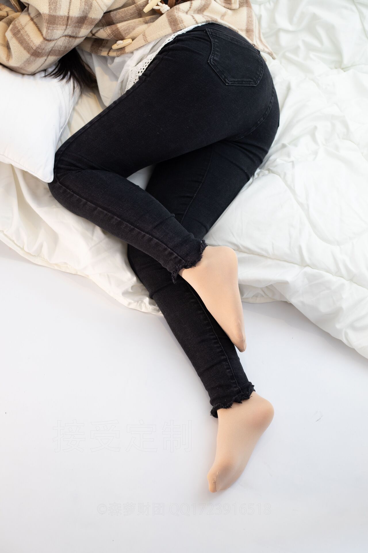 丝袜美腿预览图